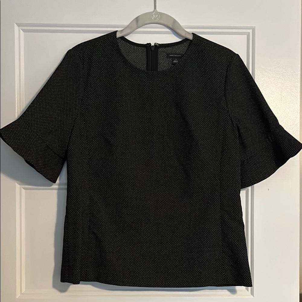 Elegant Tailored Ann Taylor Blouse with Crew Neck and Flared Sleeves